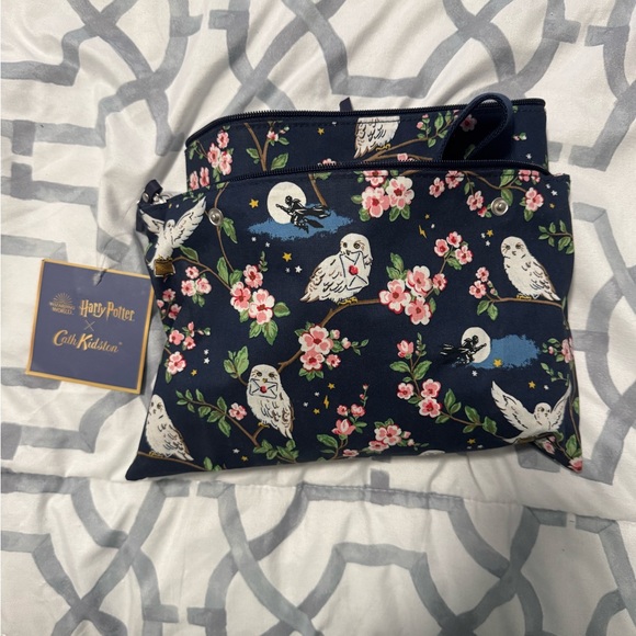 Cath Kidston x Harry Potter Duffle Bag - Picture 4 of 4
